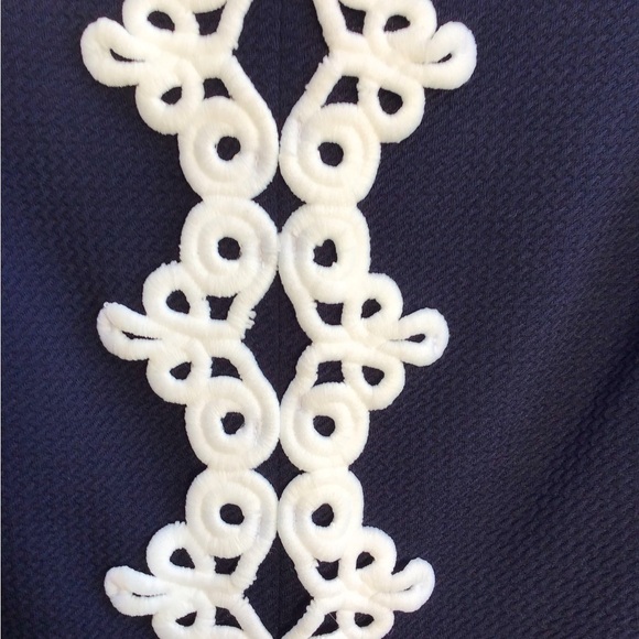 Vince Camuto  navy dress size 8 - Picture 2 of 3